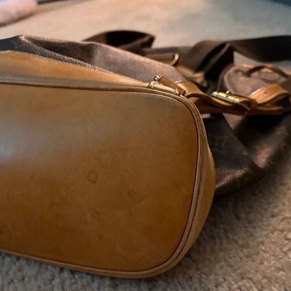 Authentic Vintage Louis Vuitton Dark Brown Monogram Backpack with Dustbag - Picture 9 of 16